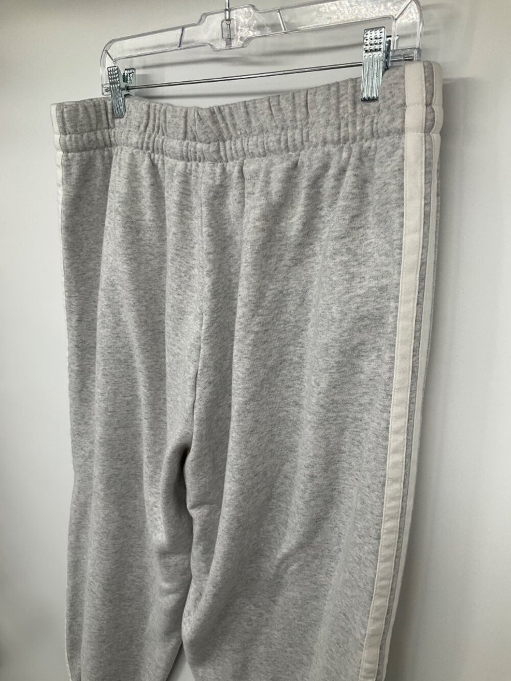 Adidas Essentials 3-Stripes Fleece Loose-Fit Sweatpants, Size XL, Grey/White - Picture 7 of 8